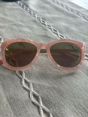 Blush Pink Retro Cat Eye Sunglasses w/ Gold Arms